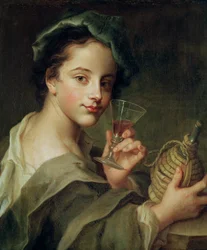 Frau mit einem Glas Wein